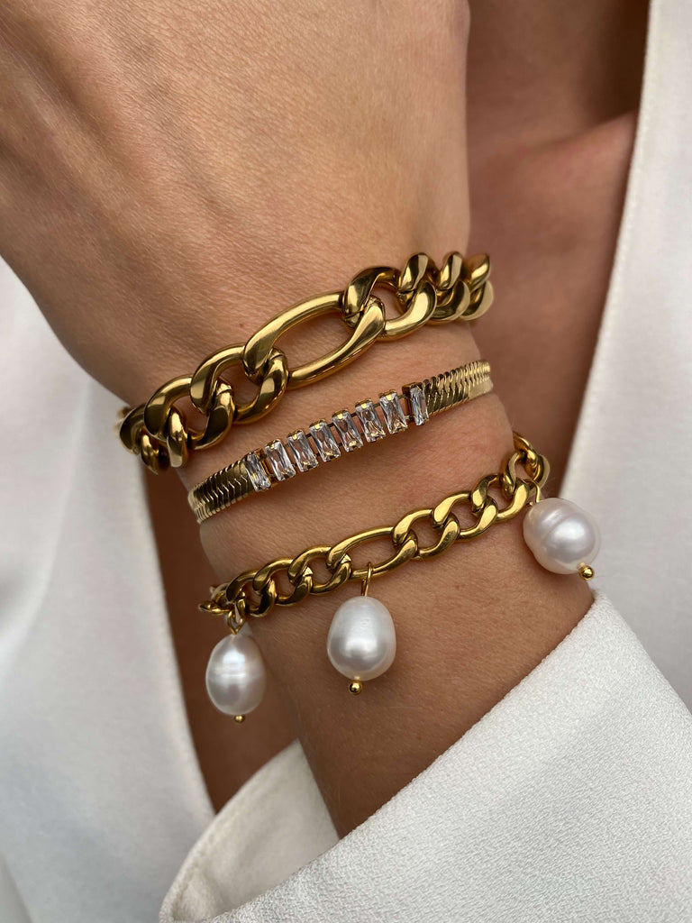 NURA PEARL TRIPLE GOLD STAINLESS STEEL BRACELETS SET - Saint Luca Jewelry