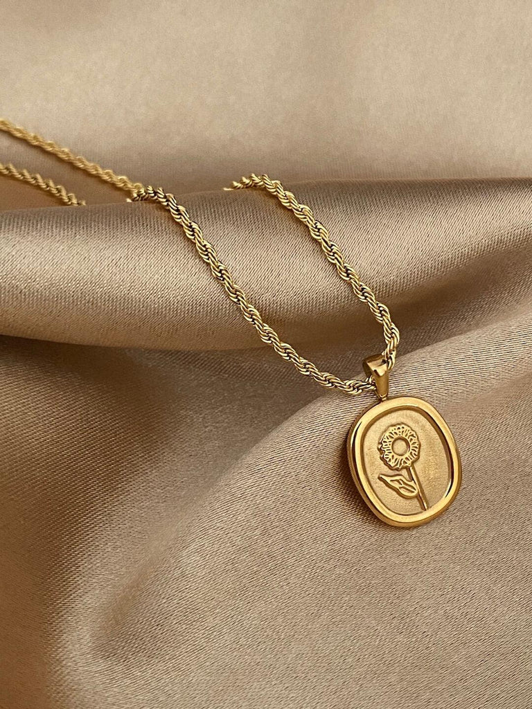 PUERTO de ESSENTIAL Gold Flower Charm Necklace - Saint Luca Jewelry