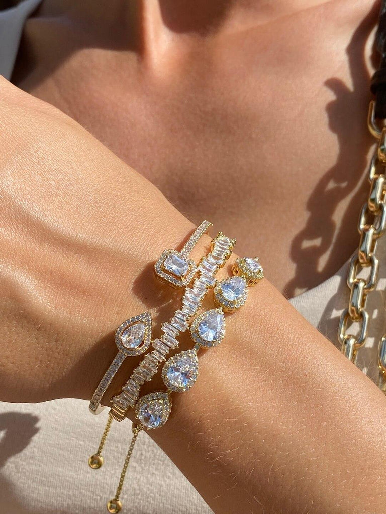 VOGUE de DIAMONDS CRUSH Gold Adjustable Bracelet - Saint Luca Jewelry