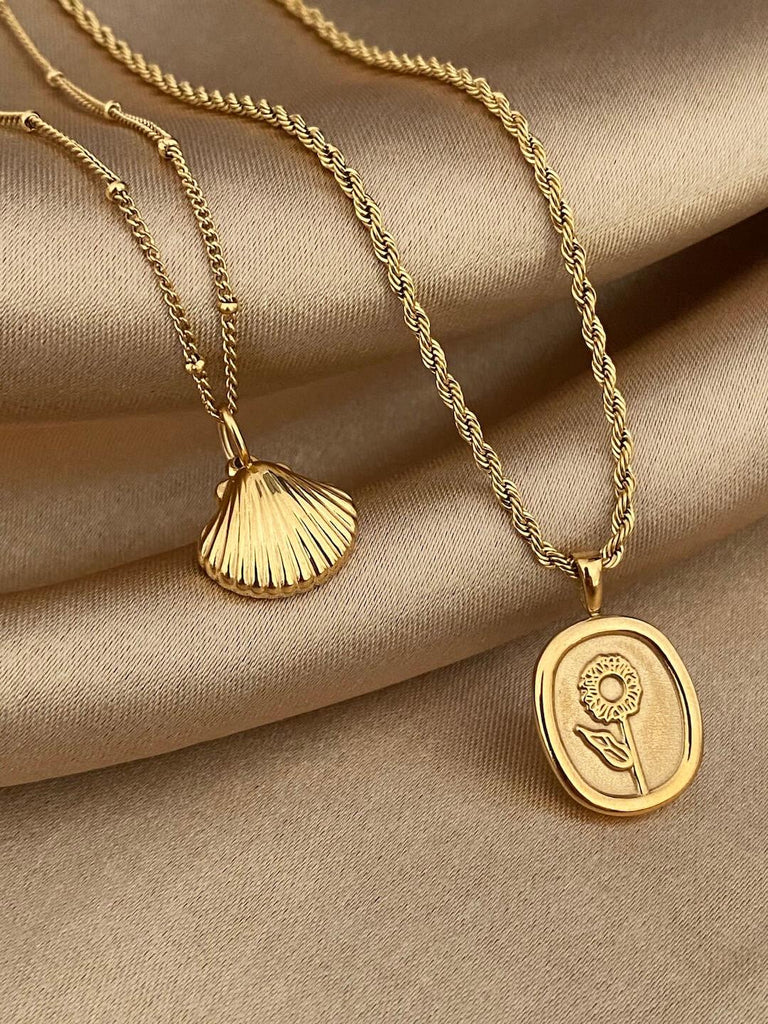 PUERTO de ESSENTIAL Gold Flower Charm Necklace - Saint Luca Jewelry