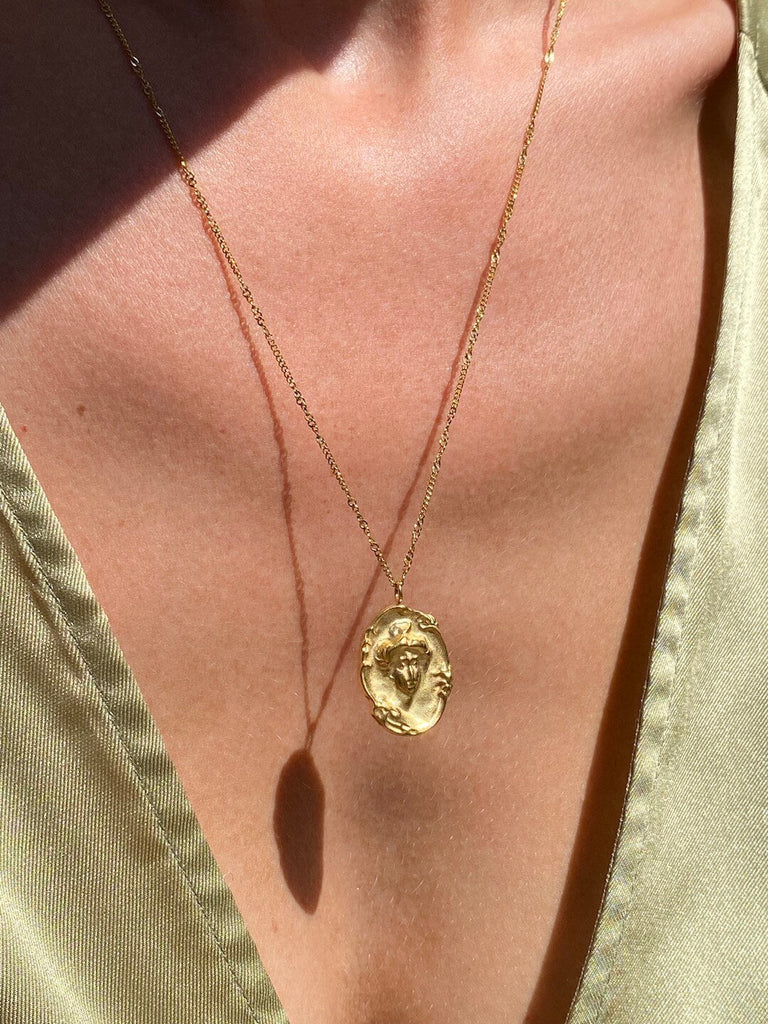 PONTE VECCHIO de ESSENTIAL Gold Face Charm Necklace - Saint Luca Jewelry